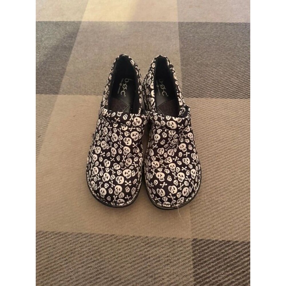 b.o.c Clogs sz 6M